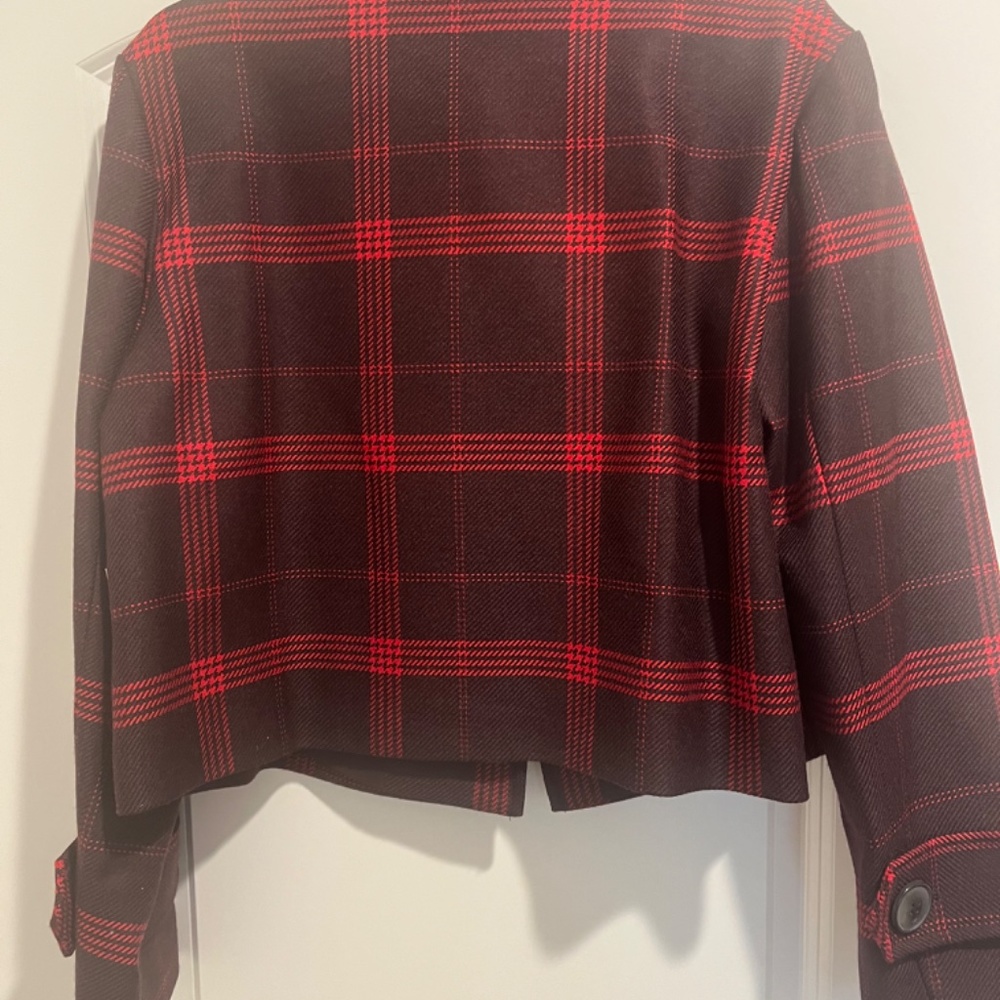 Lewit Cropped Jacket (Designer) - Picture 2 of 6